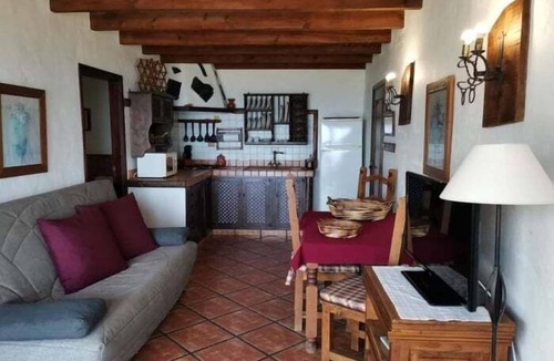 Tigaday Apartment | Apartment in Frontera: Tennis, Pool & A/C (Sleeps 6)