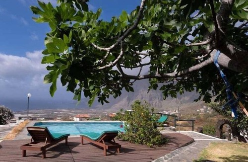 Tigaday Apartment | Apartment in Frontera: Tennis, Pool & A/C (Sleeps 6)