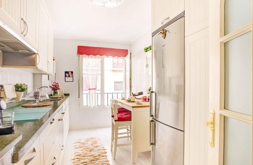 Cimadevilla Apartment | Apartment in Gijón near San Lorenzo Beach