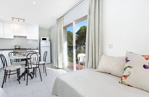 Llafranc Apartment | Apartment in Llafranc near Sandy Beach