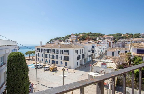 Llafranc Apartment | Apartment in Llafranc by the Sandy Beach