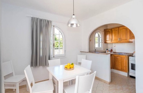 Son Bou Apartment | Apartment in Well-Maintained Complex with Pool - Girasol Garden Superior 2 B