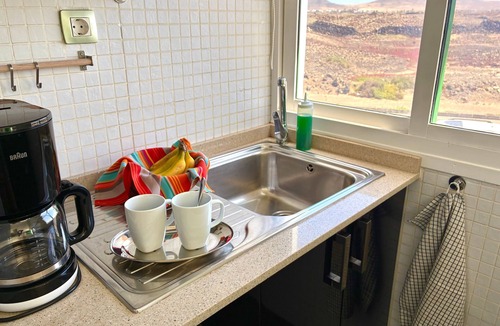 Los Lagos Apartment | Apartment 'La Barca Sunny Rooftop' with Sea View, Shared Terrace & Wi-Fi