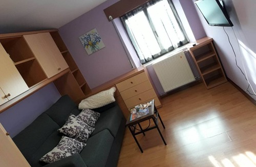 Abejar Apartment | Apartment 'La Casa Nueva' with Balcony, Wi-Fi and Air Conditioning