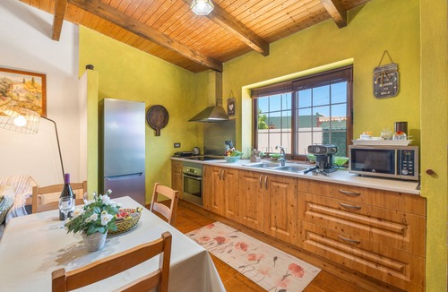 El Pinar de El Hierro Apartment | Apartment 'La Casa Verde' with Sea View, Wi-Fi and Air Conditioning