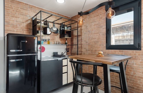 Campanillas Apartment | Apartment 'La Mihilla' with Mountain View, Wi-Fi and Air Conditioning