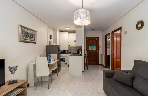 Suances Apartment | Apartment 'La Ribera' with Mountain Views, Shared Pool and Wi-Fi