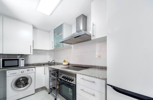 Canet de Berenguer Apartment | Apartment 'Lopimar Exclusivo' with Private Terrace, Wi-Fi and Air Conditioning