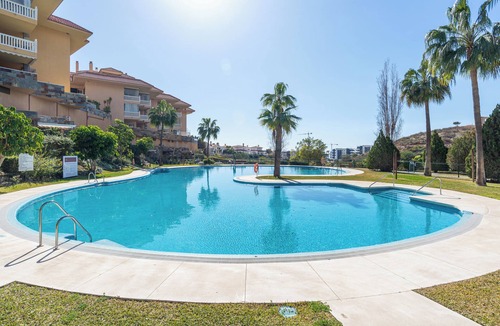 Benalmadena Apartment | Apartment 'Lovely Higueron' with Mountain View, Wi-Fi and Air Conditioning