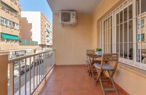 Cruz de Humilladero Apartment | Apartment 'Malaga Vialia Zona Esta Ave- Zona' with Balcony, Wi-Fi and Air Conditioning