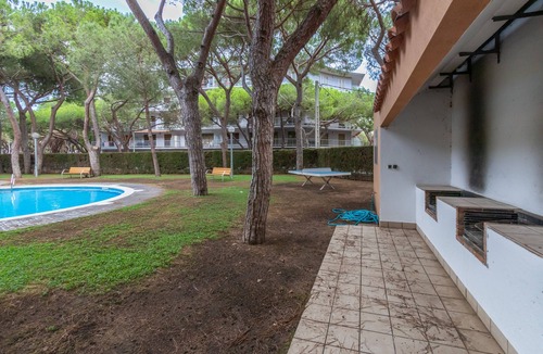 Platja d'Aro Apartment | Apartment 'Mar D'aro' with Shared Pool, Wi-Fi and Air Conditioning