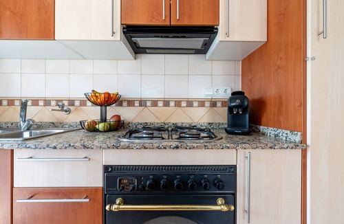 Costa Dorada Apartment | Apartment 'Mar' with Wi-Fi and Air Conditioning