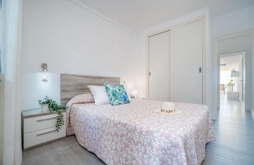 Almadraba-Canyelles Apartment | Apartment Meda Chica