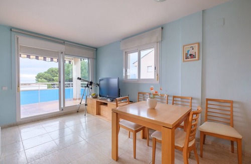Alcanar Apartment | Apartment "Merida" with Shared Pool, Terrace and Wi-Fi