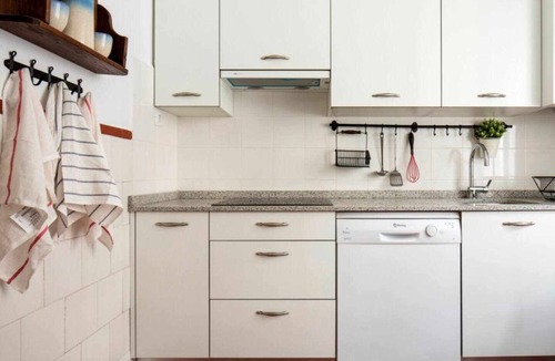 Basauri Apartment | Apartment next to the metro station and a garden