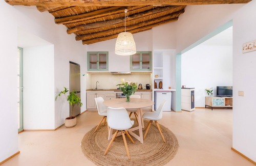 Arta Apartment | Apartment 'Pep Not 47' with Wi-Fi, A/C, Terrace & Garden