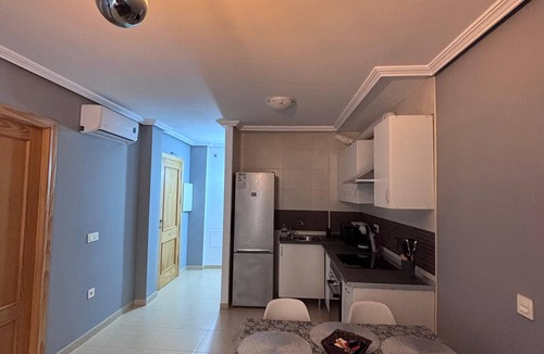 Carboneras Apartment | Apartment 'Piso Pozo Nuevo' close to the Beach with Balcony & A/C