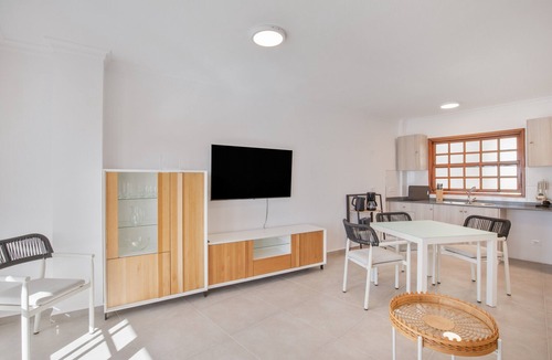 Puerto Naos Apartment | Apartment 'Playa Delphin 403' with Sea View, Balcony and Wi-Fi