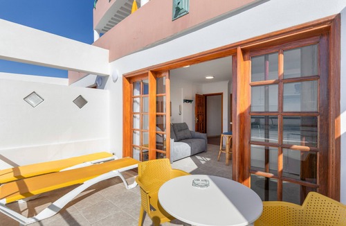 Puerto Naos Apartment | Apartment 'Playa Delphin 306' with Sea View, Balcony and Wi-Fi