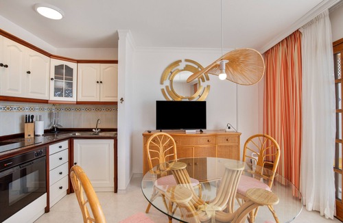 Puerto Naos Apartment | Apartment 'Playa Delphin 106' with Sea View, Balcony and Wi-Fi