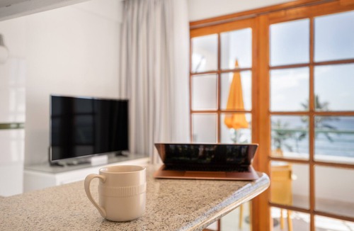 Puerto Naos Apartment | Apartment 'Playa Delphin 305' with Sea View, Balcony and Wi-Fi