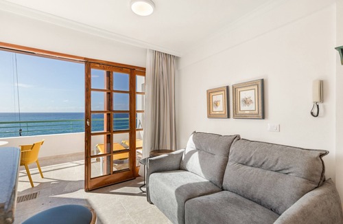 Puerto Naos Apartment | Apartment 'Playa Delphin 305' with Sea View, Balcony and Wi-Fi