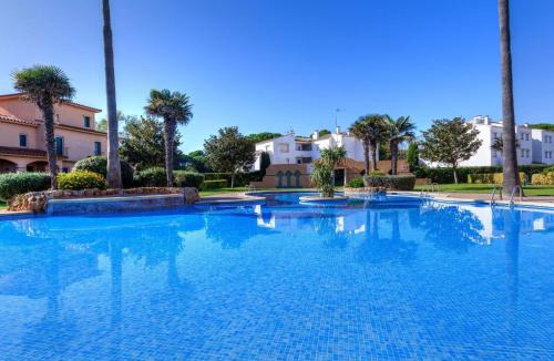Pals Apartment | Apartment Port Pals Sea Breeze Terrace by Interhome