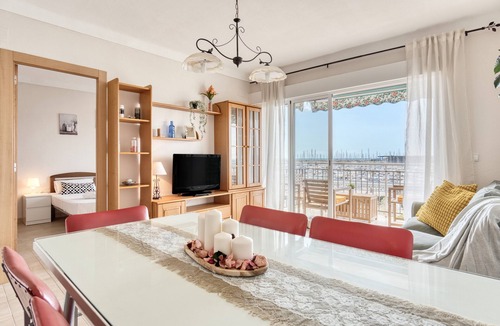 Santa Pola Apartment | Apartment 'Sunflower Puerto Rico' with Sea View, Air Conditioning, Balcony and Wi-Fi
