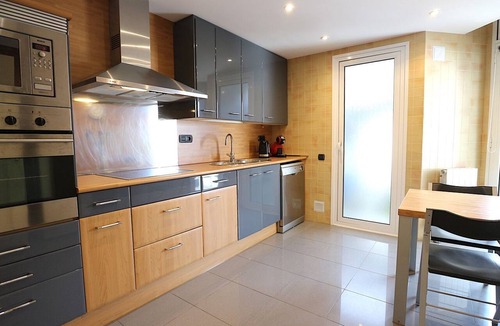 Sitges Apartment | Apartment Tropicana - Three Bedroom Apartment, Sleeps 6