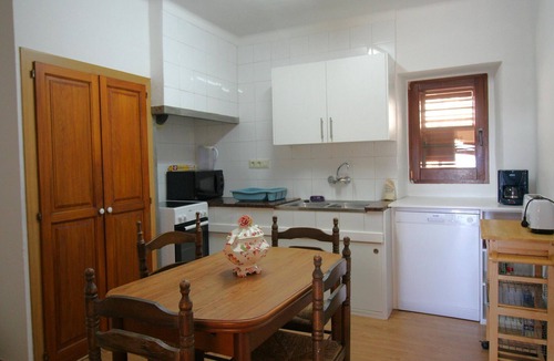 Vilamaniscle Apartment | Apartment Vilamaniscle, 3 bedrooms, 6 persons