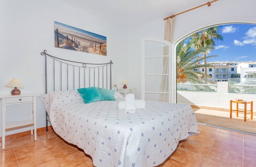 Arenal d'en Castell Apartment | Apartment "White Sands 613" close to the Beach with Sea View, Pool & Wi-Fi