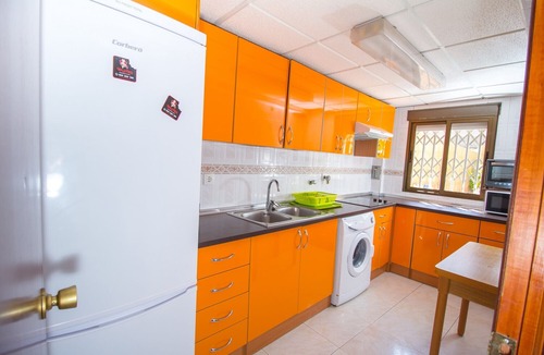 L'Albufereta Apartment | Apartment with garden, 4 km. Alicante and 600 meters from the beach