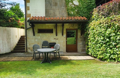 Loredo Apartment | APARTMENT WITH ENTRANCE THROUGH GARDEN IN PRIVATE URBANIZATION 5 MIN FROM THE BEACH