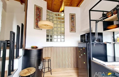 Firgas Apartment | Apartment with independent entrance, covered patio, outdoor jacuzzi and garden