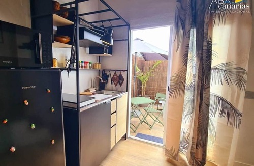 Firgas Apartment | Apartment with independent entrance, covered patio, outdoor jacuzzi and garden
