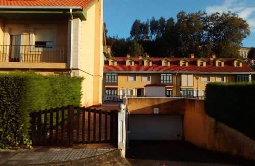 Comillas City Center Apartment | Apartment with pool