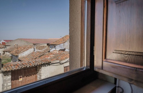 Ampudia Apartment | Apartment 'Y Corte - Castillo' with Wi-Fi