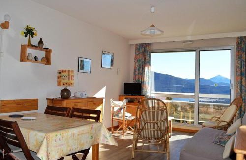 Les Angles Apartment | Appartement T2 au pied des pistes avec parking - FR-1-593-43