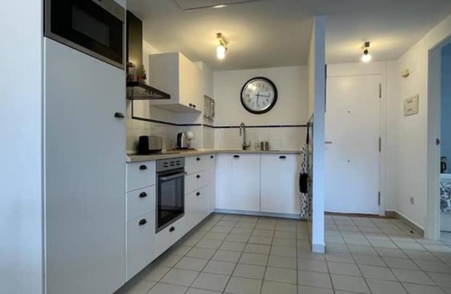 Flamenca Beach Apartment | Appartement Totalement Rénové- vue Piscine