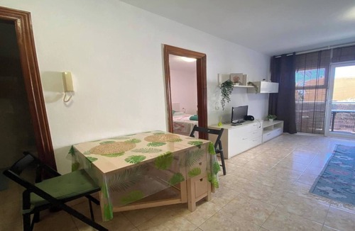 Vueltas Apartment | Apt. ManRey 1B - Ambar