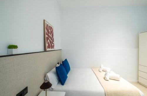 Benicalap Apartment | Apt new Mestalla | jacuzzi | billar | ping pong