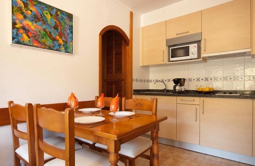Cala San Vicente House | Apt. Roble with balcony, communal pool, close to the beach 300 m, Wifi