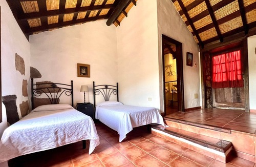 El Rincon Cottage | Apto en casa rural, cocina, piscina, BBQ compartid