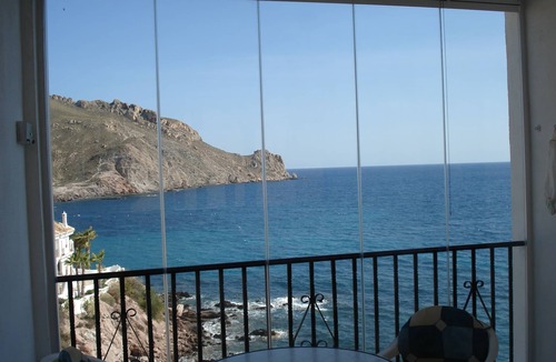 Calabardina Apartment | APTO, WIFI in ACANTILADO 'VIEW TO THE SEA'. PARKING
