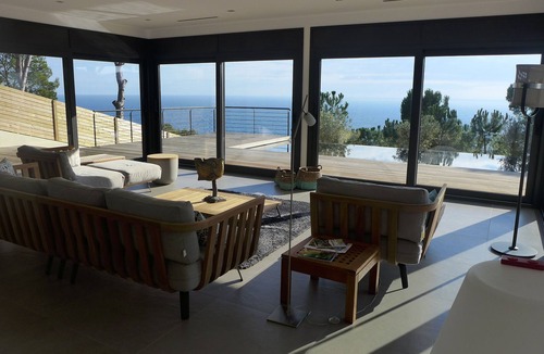 Tamariu Villa | Architect's villa 330m2, air-conditioned. 180° sea view, infinity pool.