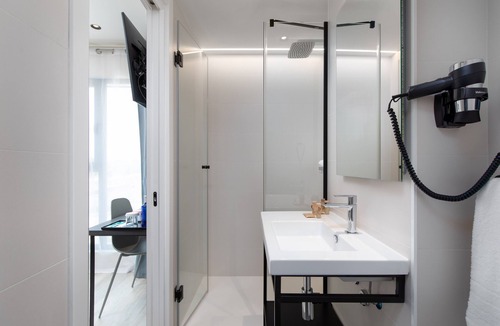 Quatre Carreres Hotel | Arena Zone Hotel