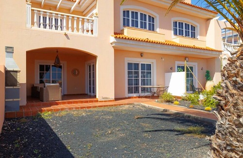 Costa de Antigua Ski Chalet | Ares Home Private Villa with Garden, Pool, Barbecue and Golf.