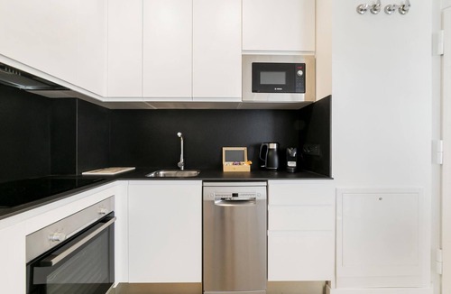 Carabanchel Apartment | Aurora Stays by Charming III, Apartment for 4 with free parking