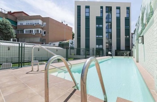 Carabanchel Apartment | Aurora Stays by Charming XIII, Apartment for 2 with free parking