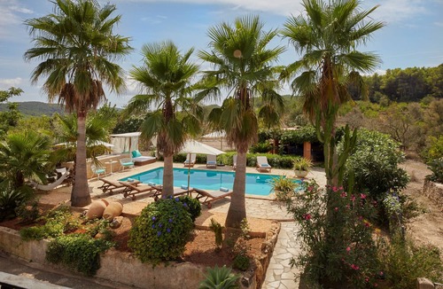 Sant Joan de Labritja Villa | AUTHENTIC VILLA IBICENCA BETWEEN THE MOUNTAINS, 10 MIN FROM THE BEACH.